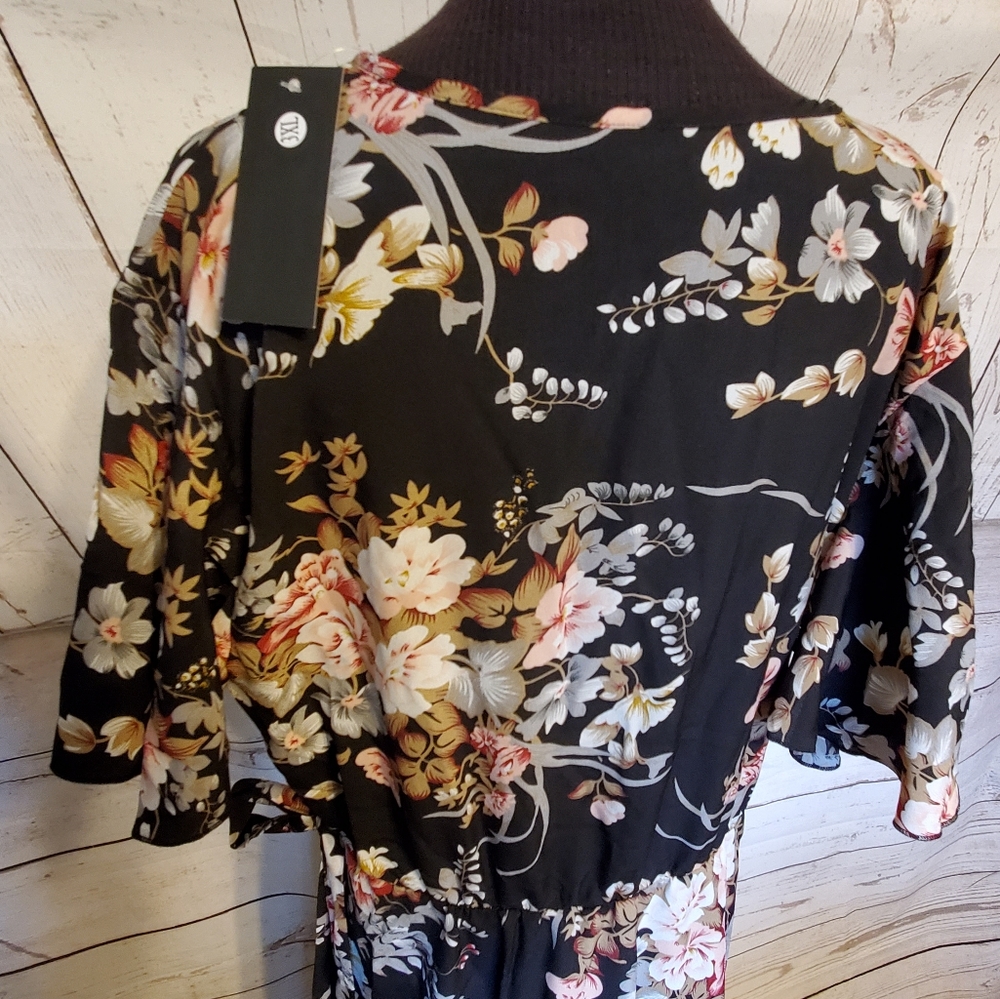 Kara and Kate short sleeved wrap front maxi dress black floral XXXL - Picture 6 of 11